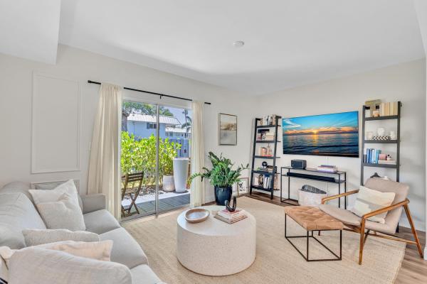 Edgewater Townhomes, 1801 NE 15th Ave, Fort Lauderdale, Florida 33305, image 3