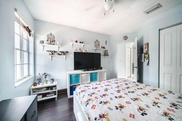 Chapel Lake Estates, 18438 NW 11th St, Pembroke Pines, Florida 33029, image 1