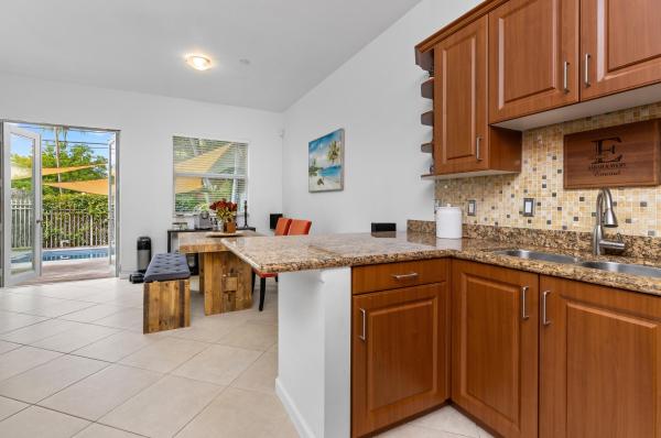 Lake Ridge, 1222 NE 18th Ave #1, Fort Lauderdale, Florida 33304, image 2