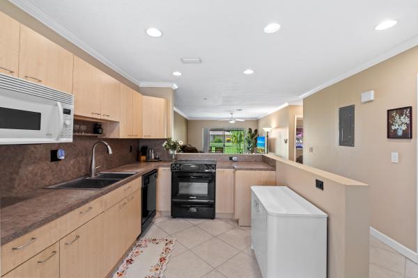 Boca Lakes, 8666 Bella Vista Dr #111, Boca Raton, Florida 33433, image 1