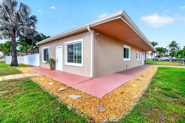 6901 S Congress Ave, Lake Worth, Florida 33462, image 1
