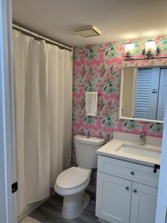 Waterside Village Of Palm Beach, 647 Waterside Dr, Hypoluxo, Florida 33462, image 1
