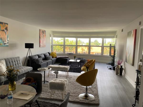 Heritage Landings, 3031 NE 51st St #305W, Fort Lauderdale, Florida 33308, image 3