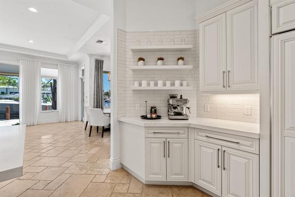 Lighthouse Point Residential, 2320 NE 34th Ct, Lighthouse Point, Florida 33064, image 3