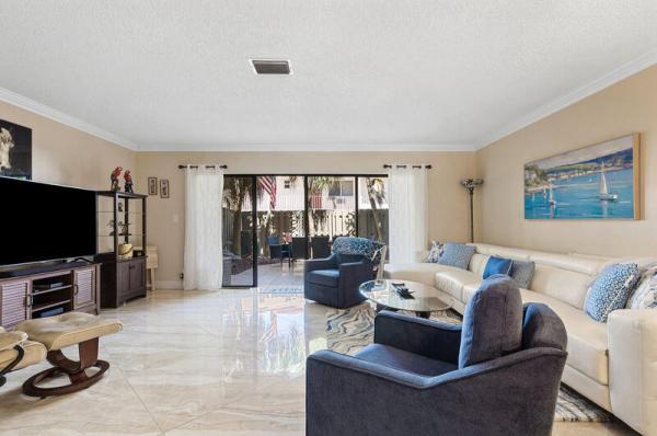 Beach Haven Townhomes, 3409 SE 8th St #6, Pompano Beach, Florida 33062, image 2