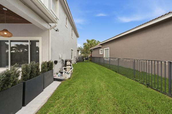 Heron Cove At Heron Bay, 12339 NW 77th Mnr, Parkland, Florida 33076, image 2