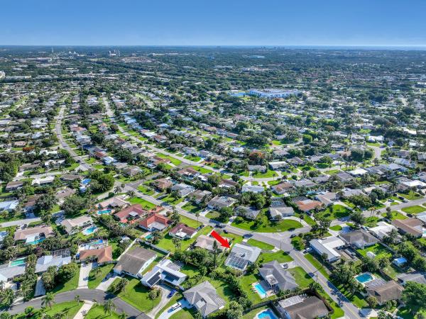 Palm Beach Gardens No HOA, 9715 Dahlia Ave, Palm Beach Gardens, Florida 33410, image 2