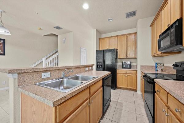 Sandpiper Cove At Botanica, 335 E Thatch Palm Cir #104, Jupiter, Florida 33458, image 2