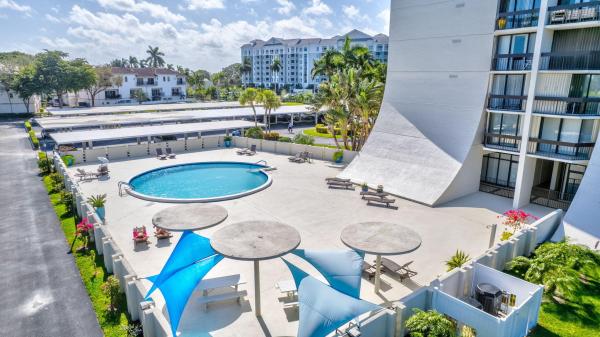 Washington Tower, 2000 Presidential Way #702, West Palm Beach, Florida 33401, image 2