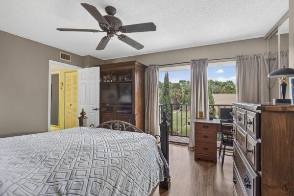 Village Of Sandalwood Lakes South, 5034 50th Way, West Palm Beach, Florida 33409, image 3