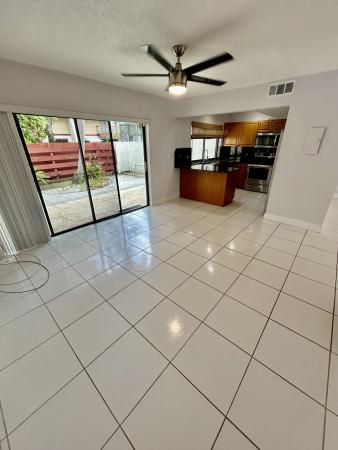 3015 Oaktree Ln #277, Hollywood, Florida 33021, image 1