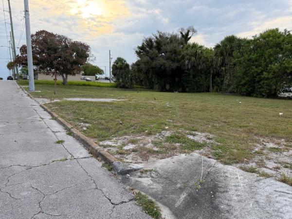 Edgartown, 408 Ave, Fort Pierce, Florida 34950, image 3