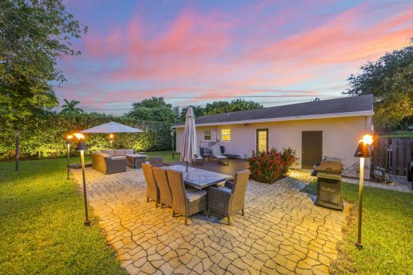 Seacrest Park, 2205 W Pineridge Ct, Delray Beach, Florida 33444, image 2