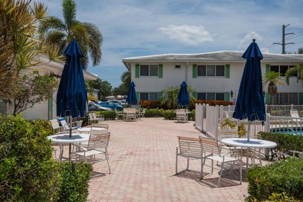 Georgian Courts, 6260 NE 18th Ave #712, Fort Lauderdale, Florida 33334, image 1