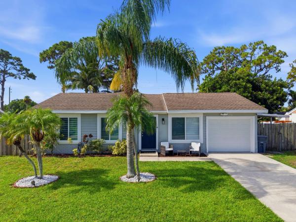 Le Chalet, 5396 Benjamin Ave, Boynton Beach, Florida 33472, image 1