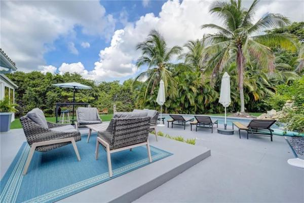 Almar Estates, 50 NE 30th Ct #1-2, Wilton Manors, Florida 33334, image 2