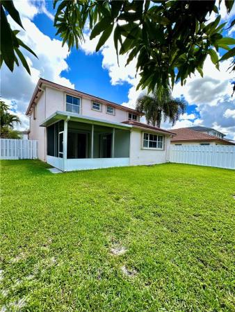 Lakes Of Newport, 7470 NW 1st Pl, Plantation, Florida 33317, image 3