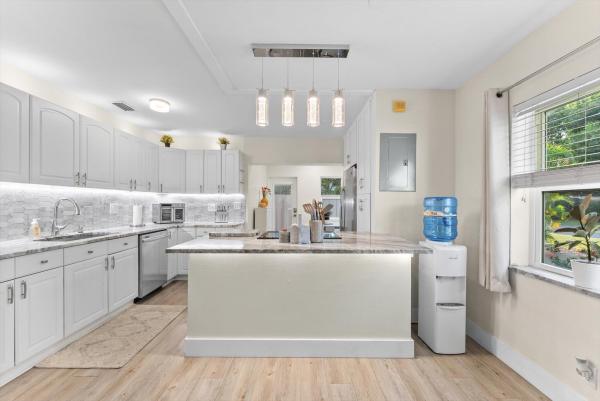 Middle River Terrace, 636 NE 16th Ct, Fort Lauderdale, Florida 33305, image 1