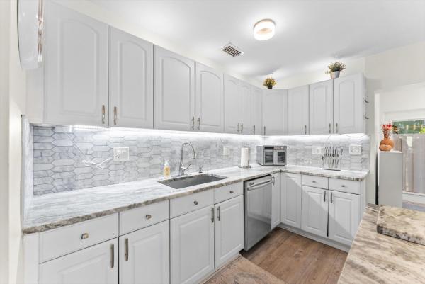 Middle River Terrace, 636 NE 16th Ct, Fort Lauderdale, Florida 33305, image 2