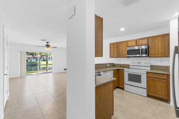 Hampton Hills, 9107 Chambers St, Tamarac, Florida 33321, image 2