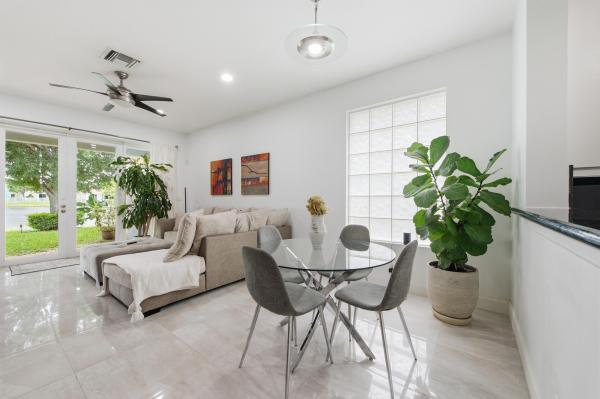 Magnolia Grove At Palm Beach Plantation, 732 Belle Grove Ln, West Palm Beach, Florida 33411, image 3