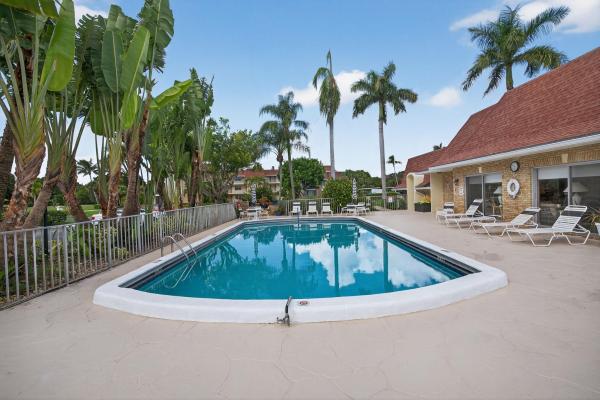 Tamberlane, 5580 Tamberlane Cir #133, Palm Beach Gardens, Florida 33418, image 3