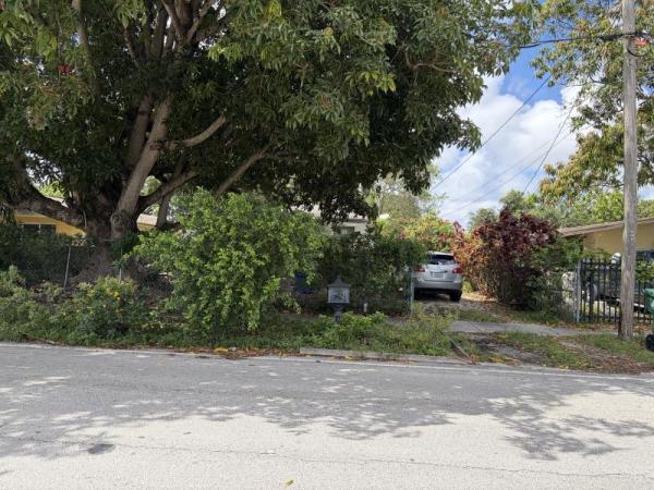 2021 NW 87th St, Unincorporated Dade County, Florida 33147, image 2