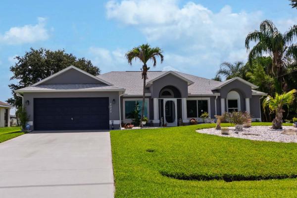 4025 SW Kadlic St, Port St. Lucie, Florida 34953, image 2