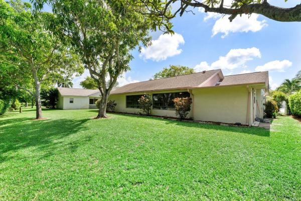 Coco Wood Lakes, 14915 Pepper Mill Ln, Delray Beach, Florida 33484, image 3