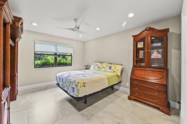 Pinewood Of Wellington, 13067 Doubletree Cir, Wellington, Florida 33414, image 1