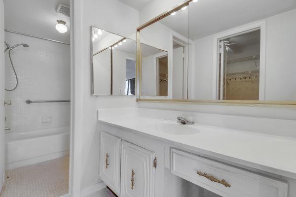Wilshire West, 410 Wilma Cir #308, Riviera Beach, Florida 33404, image 3