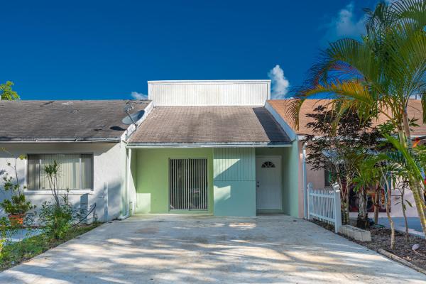 Villa Del Trio, 5847 S 37th St, Greenacres, Florida 33463, image 2