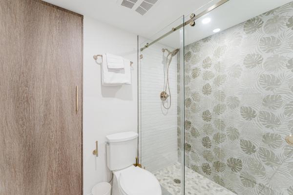 1075 Spanish River Rd, Boca Raton, Florida 33432, image 2
