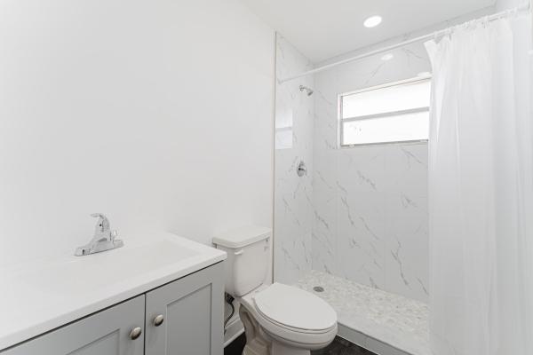 233 Brittany E, Delray Beach, Florida 33446, image 2