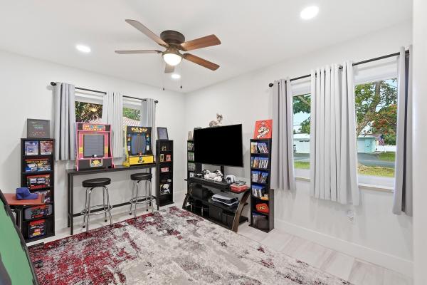 Norwood, 141 SE 8th St, Pompano Beach, Florida 33060, image 2
