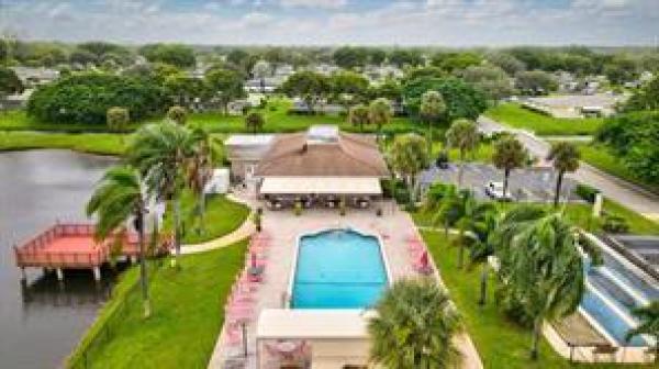 185 High Point Ter E #B, Delray Beach, Florida 33445, image 2