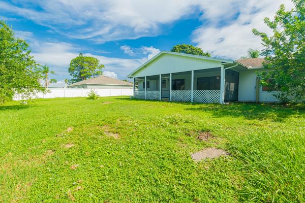 Riverview, 922 SE Thornhill Dr, Port St. Lucie, Florida 34983, image 2
