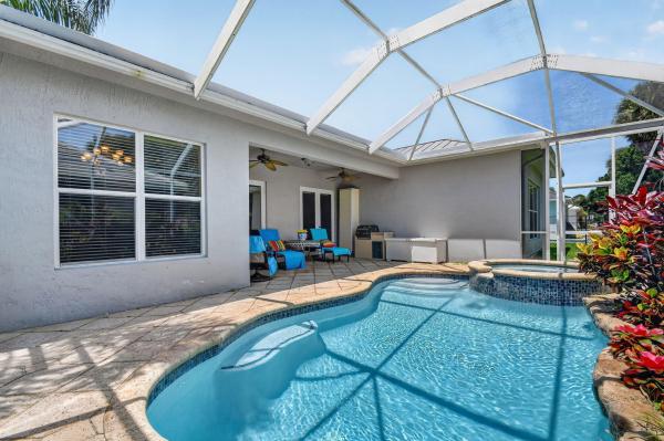 9377 Madewood Ct, West Palm Beach, Florida 33411, image 3