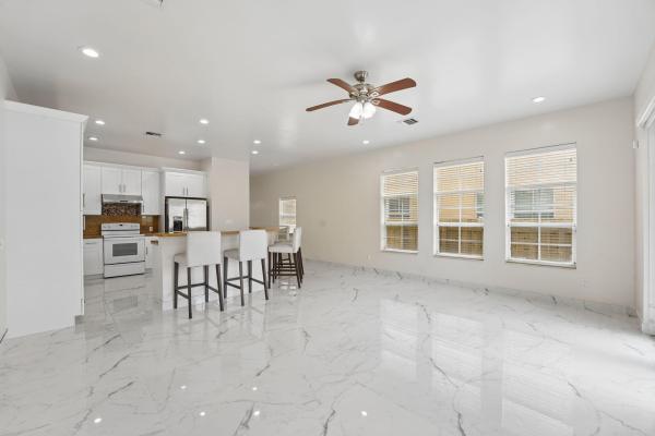 Seawanna, 819 SW 7th Ave, Fort Lauderdale, Florida 33315, image 3