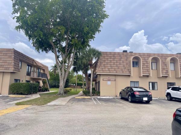 10898 Royal Palm Blvd, Coral Springs, Florida 33065, image 1
