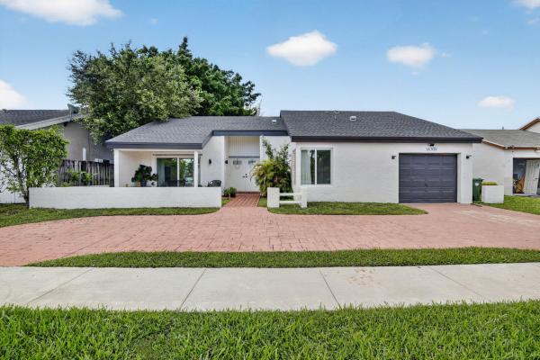 Bonaventure Lakes, 16709 SW 5th Ct, Weston, Florida 33326, image 3