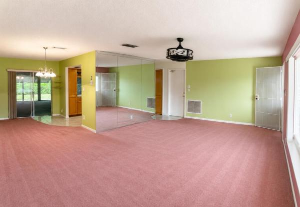 Crystal Lake Golf Villas, 4781 NW 13th Ave, Deerfield Beach, Florida 33064, image 2