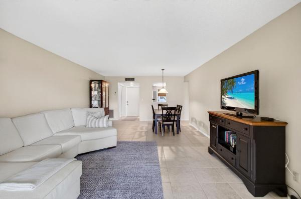 Deauville Village, 6600 S Oriole Blvd #2050, Delray Beach, Florida 33446, image 3