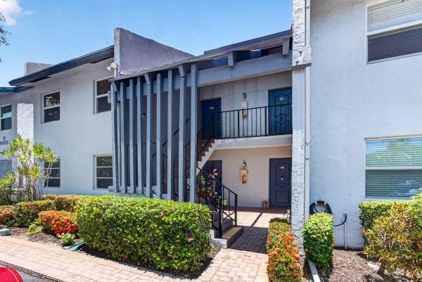 Deauville Village, 6600 S Oriole Blvd #2050, Delray Beach, Florida 33446, image 1