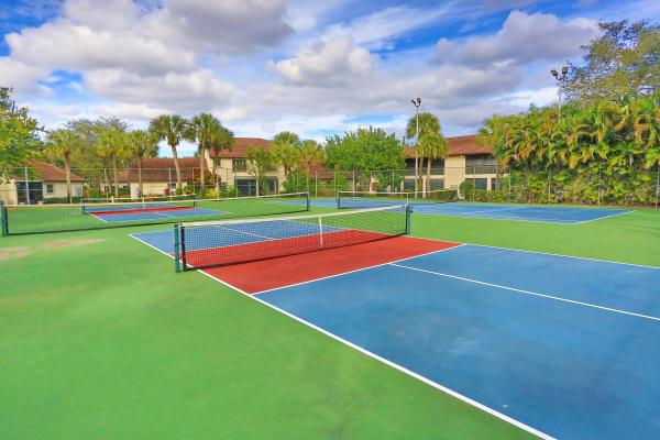 3277 Jog Park Dr, Greenacres, Florida 33467, image 2
