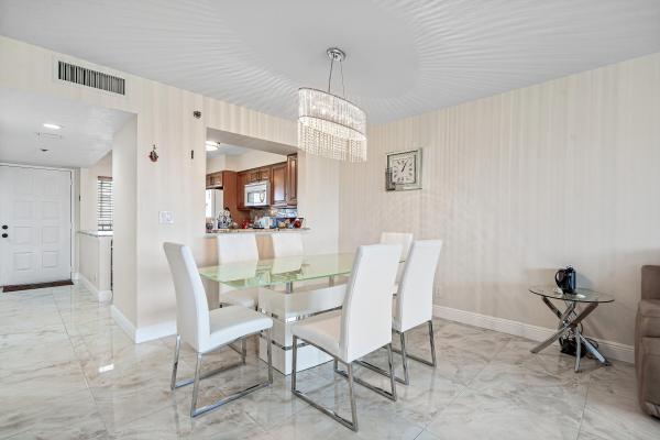 Huntington Lakes 5, 7290 Kinghurst Dr #607, Delray Beach, Florida 33446, image 3