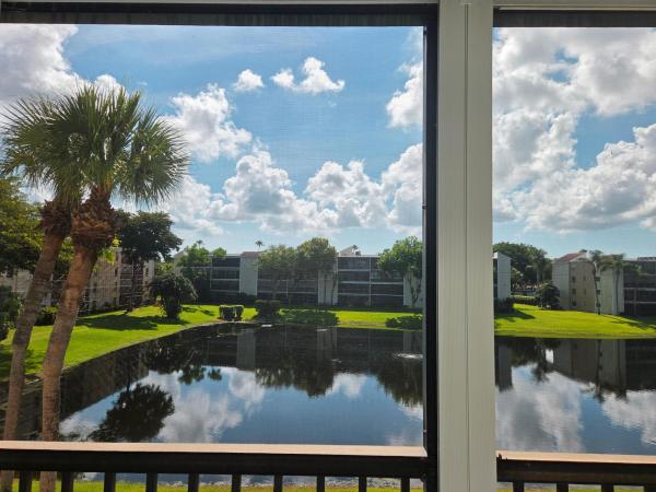 Huntington Lakes 1, 14310 Strathmore Ln #305, Delray Beach, Florida 33446, image 2
