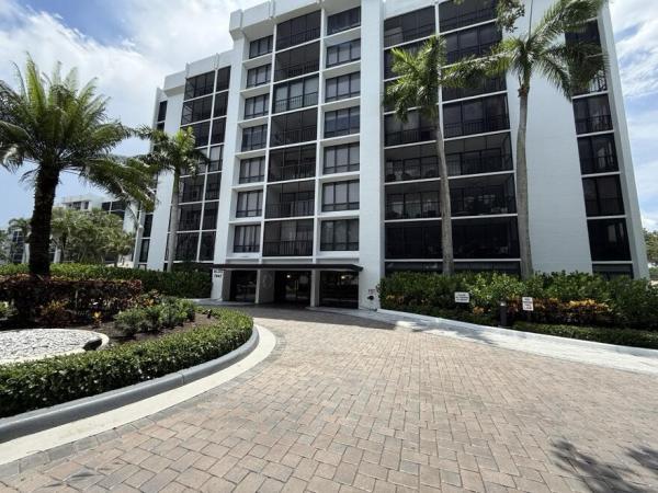 Lakewood Midrise At Boca West Country Club, 7847 Lakeside Blvd #1024, Boca Raton, Florida 33434, image 3