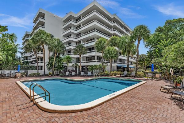 La Residence, 23200 Camino Del Mar #304, Boca Raton, Florida 33433, image 2