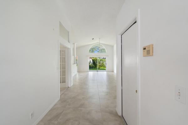 Stonebriar At Maplewood, 165 St Michaels Ct, Jupiter, Florida 33458, image 3